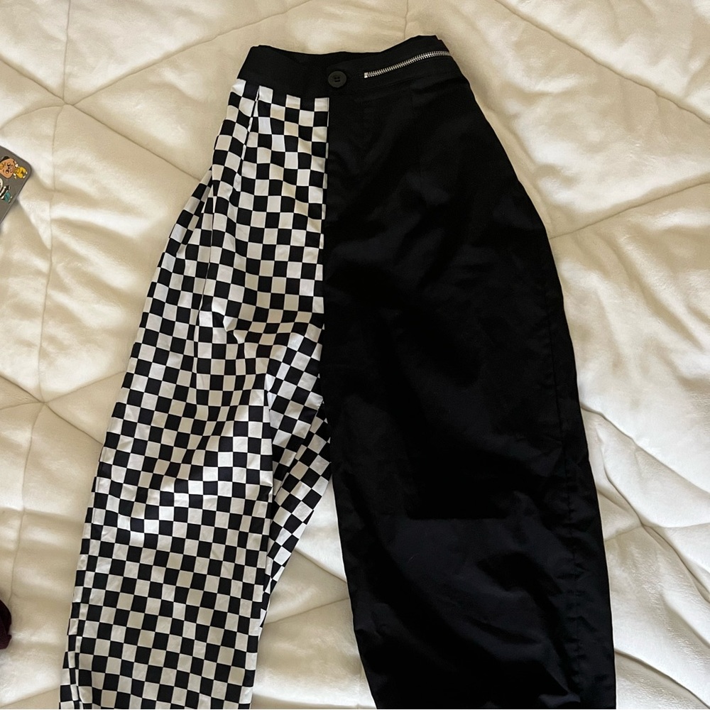 Slimming baggy pants